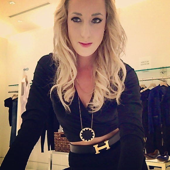 Meet your Posher, Brooke - Picture 4 of 7